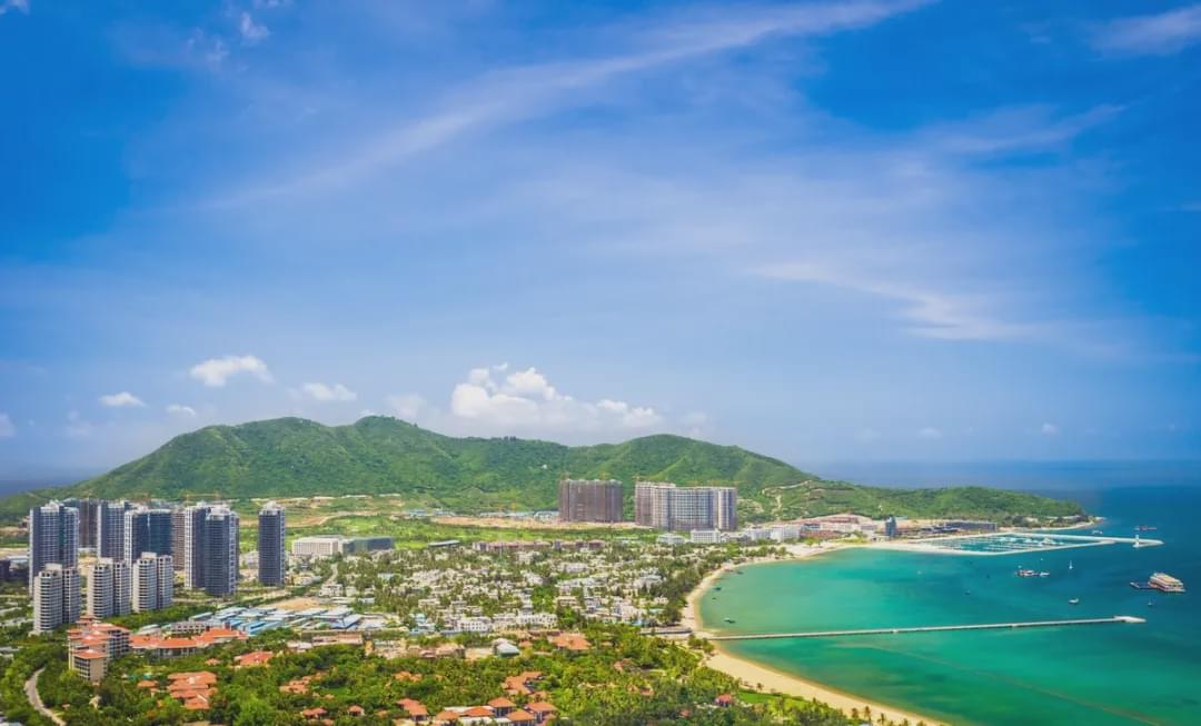 海南，谱写绿色发展新篇章